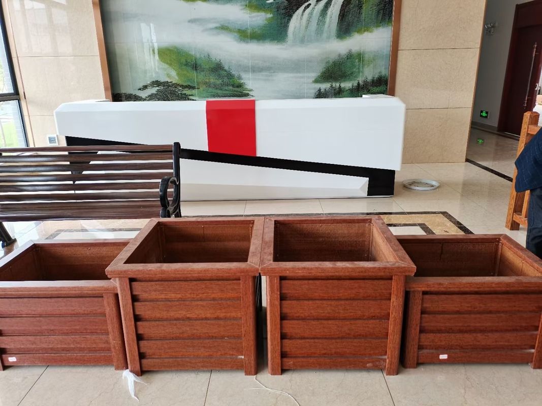 Fiberglass diperkuat kayu biji-bijian kotak bunga untuk Taman Hotel atau Commecial Square