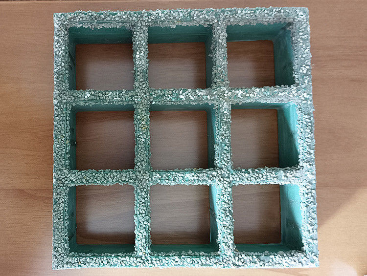 Bahan Serat Kaca Hijau 38*38*38mm Ketebalan Frp Grating Anti Slip Grille