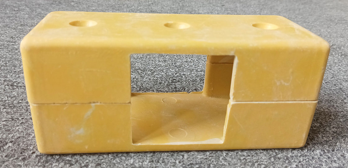 50mm FRP Square Tube Connector Four Way SMC Aksesoris cetakan untuk penggunaan konstruksi